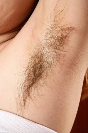 hairy-women_thefappeningblog.com_0015.jpg