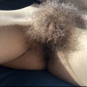 hairy-women_thefappeningblog.com_0023.jpg