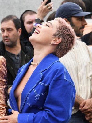 Florence Pugh (2).jpg