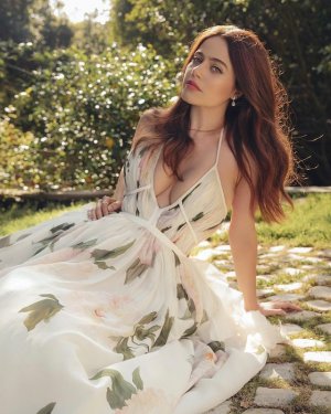 very candid photos _vanityfair(image1).JPG