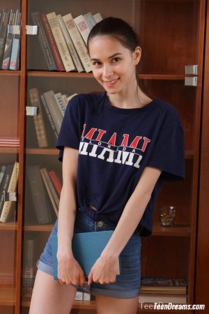 0017-08 thefappeningblog.com.jpg