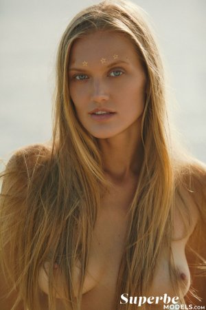 0003-05 thefappeningblog.com.jpg