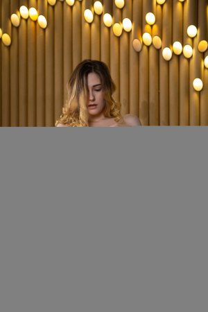 0001-15 thefappeningblog.com.jpg