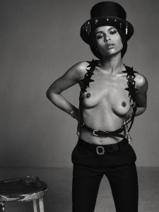 Zoe-Kravitz-Topless-3.jpg