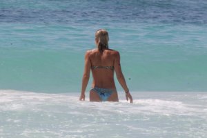 Ashley Hart Sexy & Topless 33 thefappeningblog.com.jpg