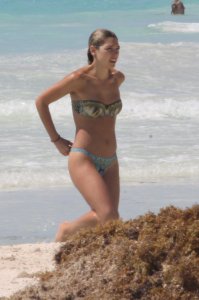 Ashley Hart Sexy & Topless 48 thefappeningblog.com.jpg