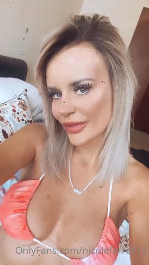 Onlyfans - nicolefarrell - tease.mp4_000003920.jpg