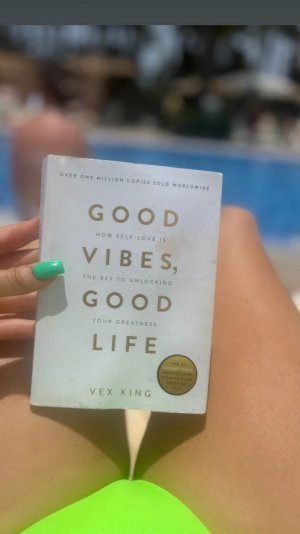 hayley_pearce_tealady's instagram 2023-7-19 story.jpg