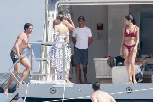 Sara Sampaio Sexy 113 thefappeningblog.com.jpg