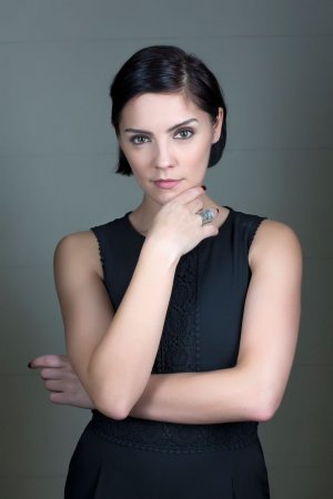 740full-annabel-scholey (3).jpg