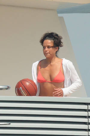 michelle-rodriguez_thefappeningblog.com_0011.jpg