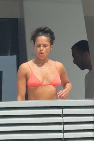 michelle-rodriguez_thefappeningblog.com_0013.jpg
