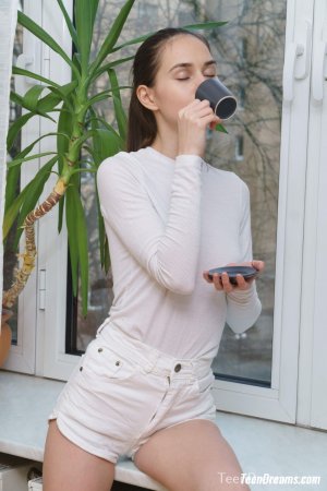 0017-05 thefappeningblog.com.jpg