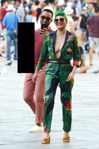 Chrissy Teigen Braless 1 thefappeningblog.com.jpg