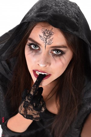 0037-03 thefappeningblog.com.jpg