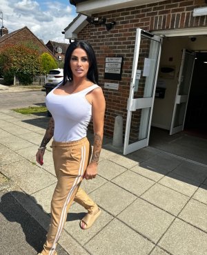 Katie_Price_visiting_her_local_doctor_s_Surgery_07-29-2023__1_.jpg