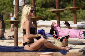 Victoria Silvstedt Sexy 35 thefappeningblog.com.jpg