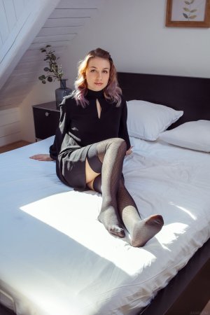 0005-01 thefappeningblog.com.jpg