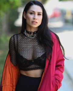 Cassie Steele Sexy 2 thefappeningblog.com.jpg