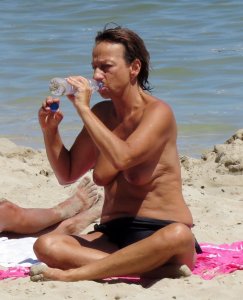 Gianna Nannini Topless 2 thefappeningblog.com.jpg