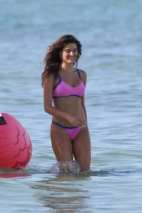 Isabeli Fontana Sexy 56 thefappeningblog.com.jpg