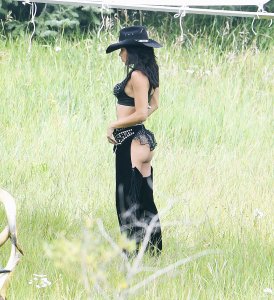 Alessandra Ambrosio & Adriana Lima Sexy 9 thefappeningblog.com.jpg