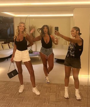 girlfriends (13).jpg