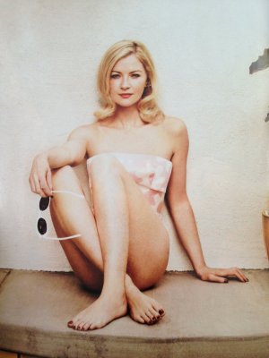 Gretchen-Mol-Feet-1082601.jpg