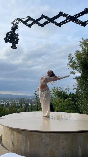 Lexee Smith341827677_950796659282068_1257074827869854501_n.jpg