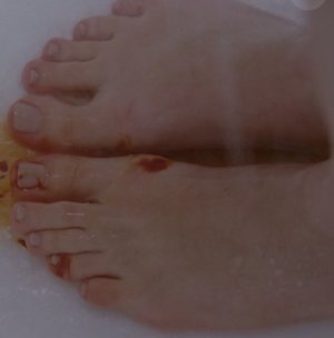 Taissa-Farmiga-Feet-2421352.jpg