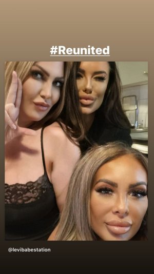 368574208_867162394757635_7055937201032071289_n (2).jpg