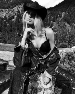 Romee Strijd Sexy 1 thefappeningblog.com.jpg