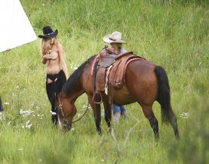 Josephine Skriver Topless 1 thefappeningblog.com.jpg