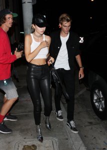 Delilah Belle Hamlin Braless 3 thefappeningblog.com.jpg