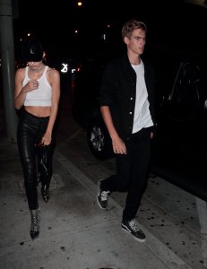 Delilah Belle Hamlin Braless 15 thefappeningblog.com.jpg