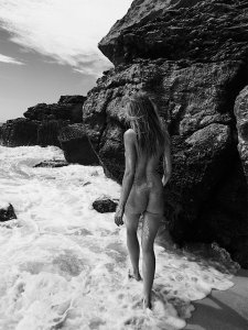 Dioni Tabbers Nude 2 thefappeningblog.com.jpg