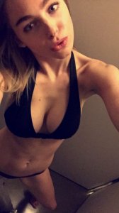 Elizabeth Turner Nude & Sexy 46 thefappeningblog.com.JPG