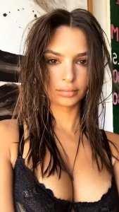 Emily Ratajkowski 3 thefappeningblog.com.jpg