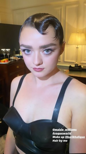 Maisie Williams (13).jpg