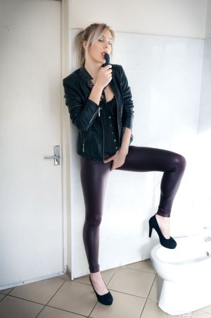 0010-03 thefappeningblog.com.jpg