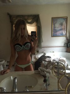 Valerie Pac Leaked 2 thefappeningblog.com.JPG