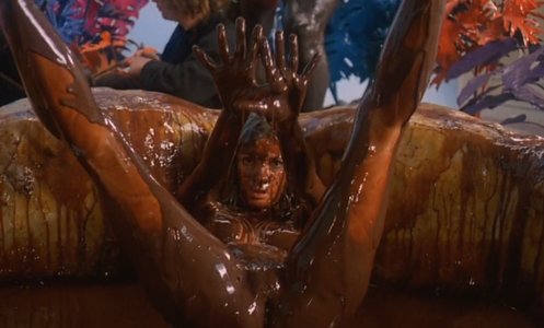 Sweet Movie (1974).mkv_snapshot_01.31.50.768.jpg