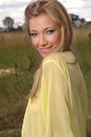 0005-04 thefappeningblog.com.jpg