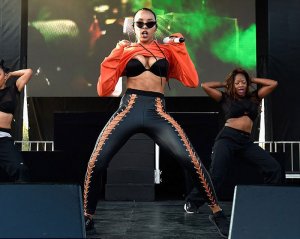 Tinashe Nip Slip.jpg