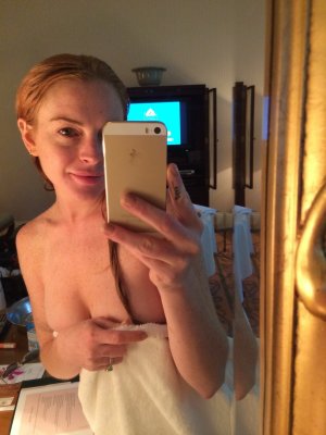 Lindsay Lohan leaked sididis.com (7).jpg