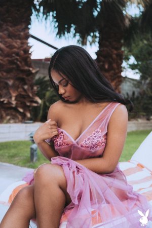 0002-05 thefappeningblog.com.jpg