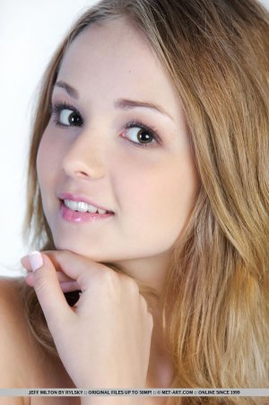 jeff-milton-estao-15 thefappeningblog.com.jpg