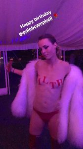 Edie Campbell Sexy Topless 21 thefappeningblog.com.jpg