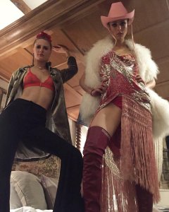 Edie Campbell Sexy Topless 27 thefappeningblog.com.jpg