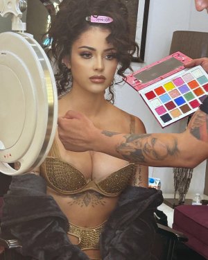 Malu_Trevejo_Photoshoot_in_Lingerie_10-06-2023__5_.jpg